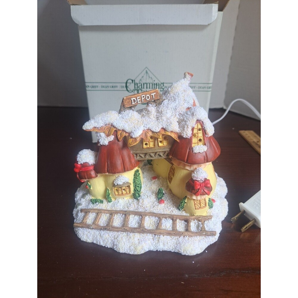 Charming Tails Mushroom Depot Lighted Figurine